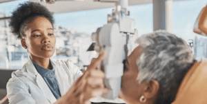 Não é Apenas Sobre Olhos, é Sobre Pessoas: A Filosofia da Oftalmologia Humanizada