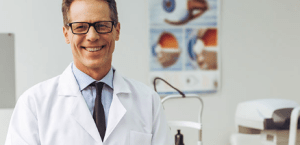 7 Sinais de que Você Pode Ter Astigmatismo e Não Sabe