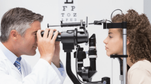 Lentes de Contato para Adolescentes: É Seguro? Um Guia para Pais em São Paulo