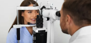 O que Levar e o que Dizer na Primeira Consulta com o Oftalmologista? | WhatsApp +55 011 9 8367-9797