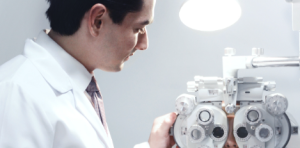 Uso de Telas e Olho Seco: 8 Dicas Essenciais para Proteger Seus Olhos no Home Office | WhatsApp 55 011 9 8367-9797