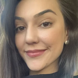 Dra Ana Clara Parreira