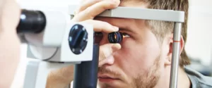 Uso de Maquiagem e Lentes de Contato: 5 Riscos para a Saúde da Superfície Ocular| WhatsApp 55 011 9 8367-9797